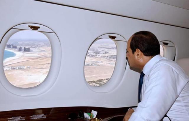 السيسي يتفقد مدينة العلمين جوا