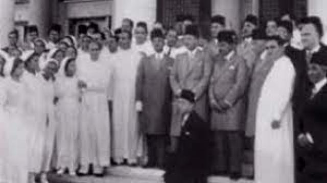 أصل المثل .. ” يابخت من كان النقيب خاله ”