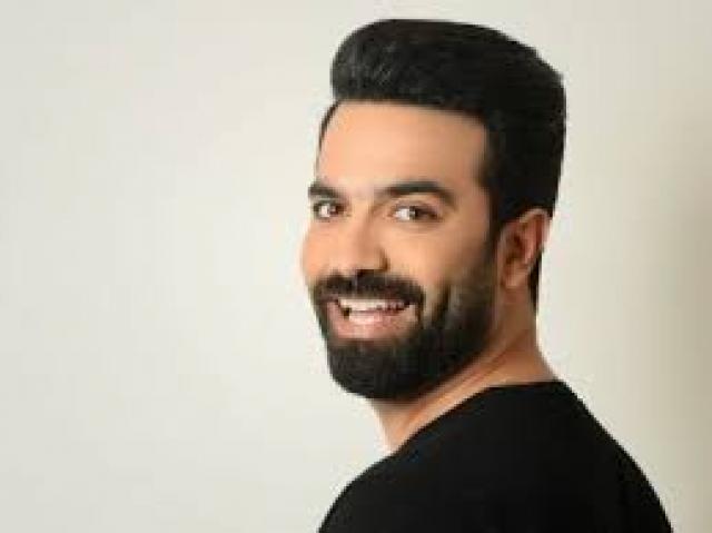 الملحن محمد سراج لـ حلا شيحة: كان أكرملك تتبرأى من الفيلم وتوبى بينك وبين ربنا