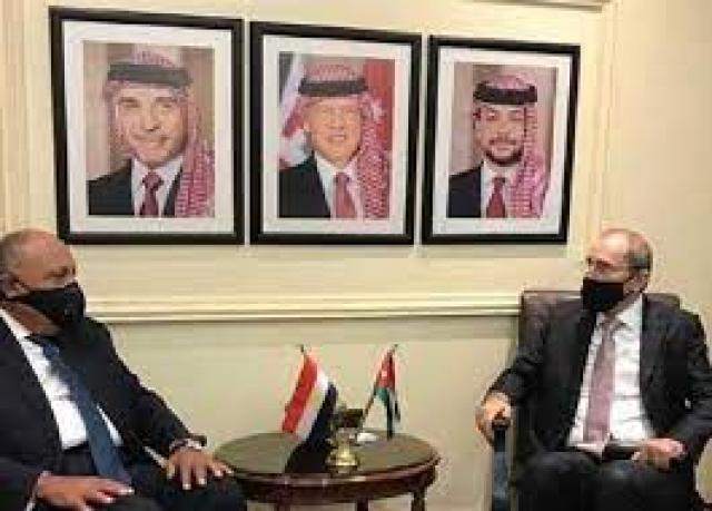 شكرى يبحث مع نظيرة الأردنى تعزيز العلاقات بين البلدين