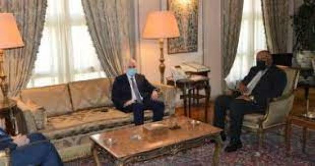 شكرى يبحث مع مستشار الرئيس الفلسطينى تطورات الأوضاع فى القدس