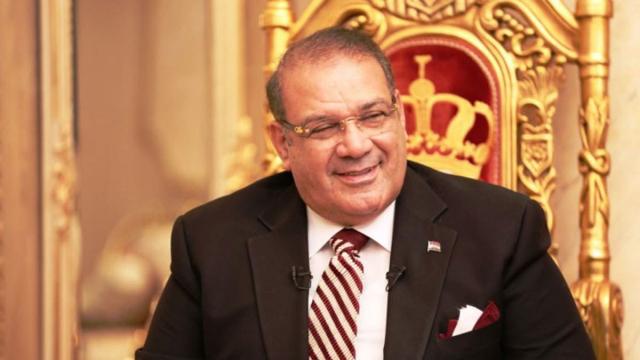 تشديد أمني داخل محاكمة متهميين قضية الاثار بسبب إثارة الشغب