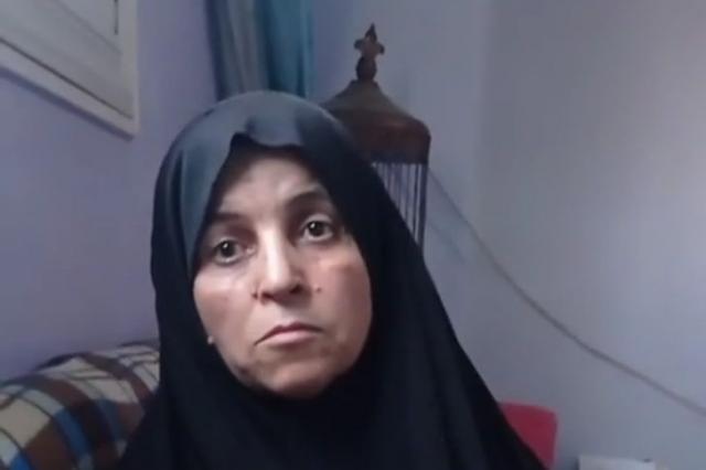 بالمنوفية .. شاب يسحل والدته بالشارع أمام الجميع