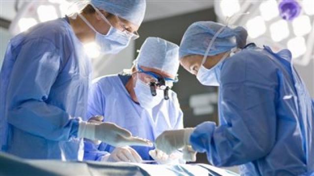 عراقي يقوم ببيع كلية أبنته مقابل 5 ألاف دولار