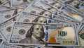 الدولار يستعيد قوته بانتظار بيانات...