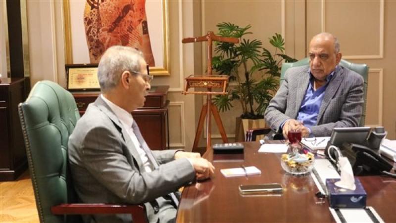 عاجل.. وزير الكهرباء يناقش آخر تطورات موقف تخفيف الأحمال