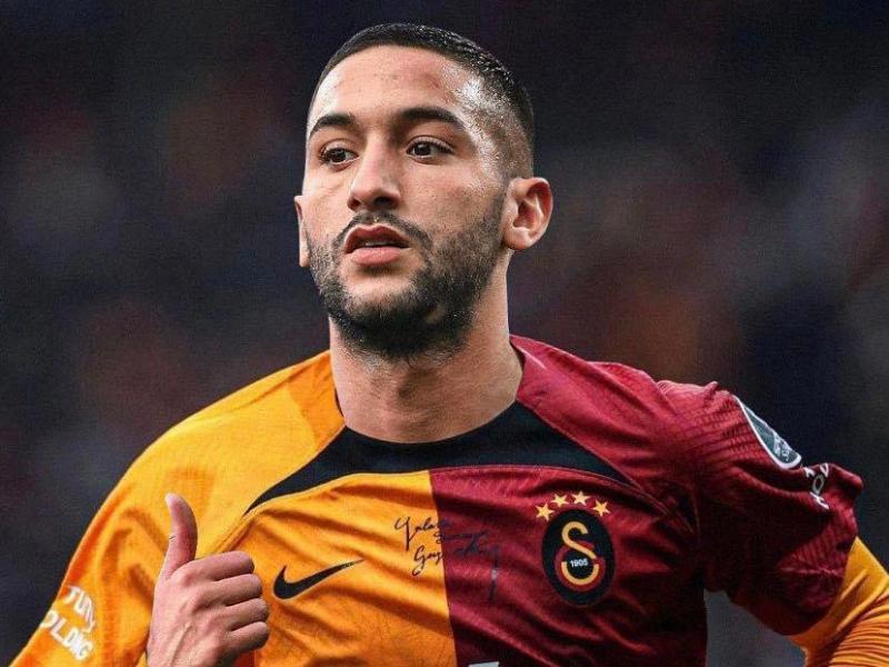 حكيم زياش يقترب من الرحيل عن جالطة سراي