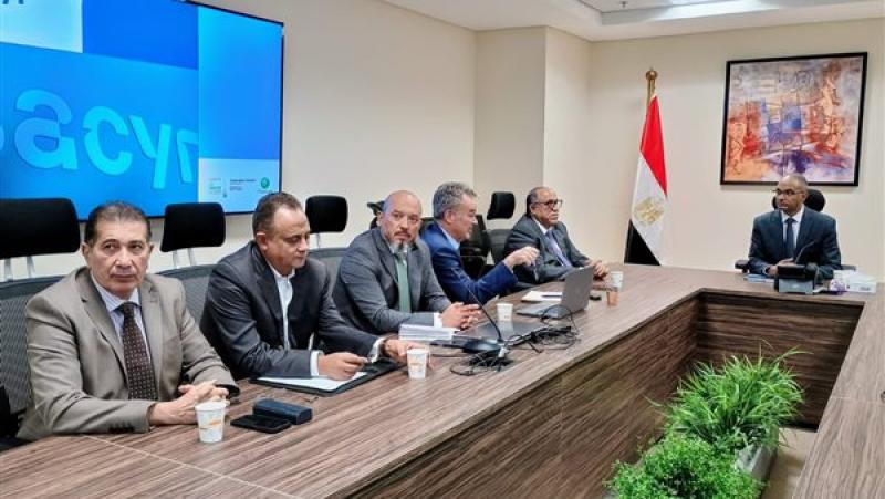 وزير الإسكان