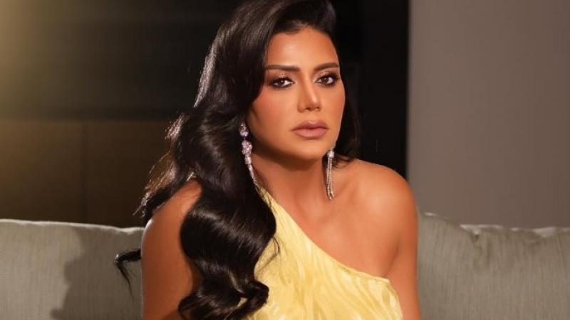 رانيا يوسف عن طفولتها: كنت بخرج كل يوم خميس مع زميلاتي ونروح الديسكو