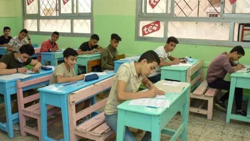 المدارس تبدأ تسليم جداول شهر رمضان للإدارات التعليمية