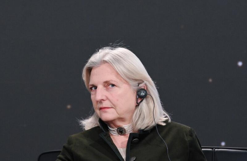 وزيرة الخارجية النمساوية السابقة: واشنطن ستوقع اتفاق المعادن بعد ظهور سلطات جديدة في كييف