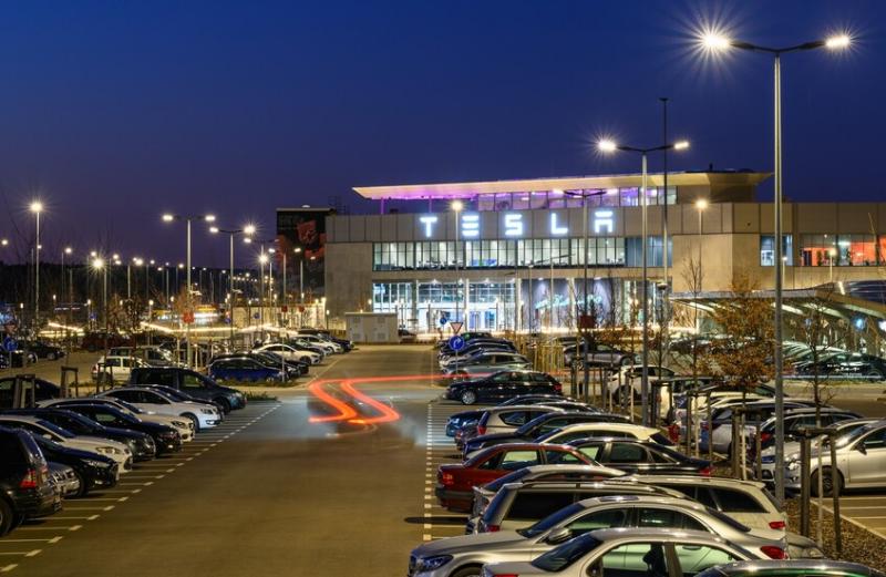 عاجل.. اسباب انخفاض مبيعات تسلا في أوروبا